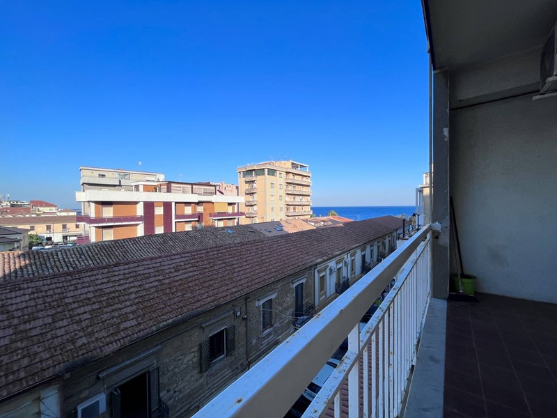 Quadrilocale in Affitto a Catanzaro, 2'000&euro;, 100 m²