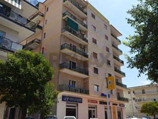 Trilocale in Vendita a Corigliano Rossano, 45'000&euro;, 75 m²