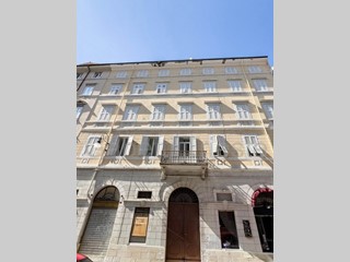 Quadrilocale in Vendita a Trieste, 365'000&euro;, 168 m²