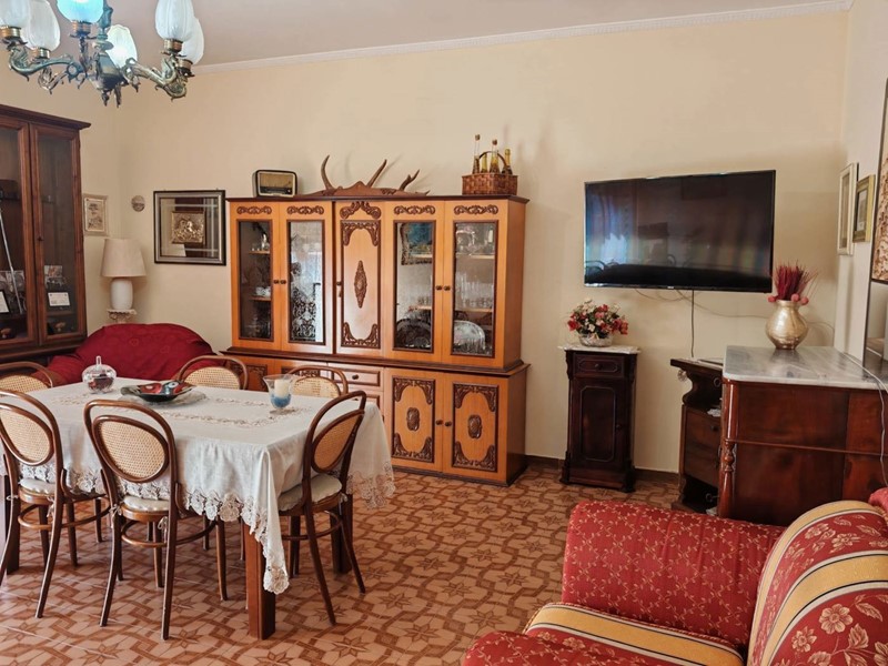 Quadrilocale in Vendita a Venafro, 132'000&euro;, 200 m², arredato