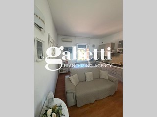 Trilocale in Vendita a Roma, 207'000&euro;, 67 m²