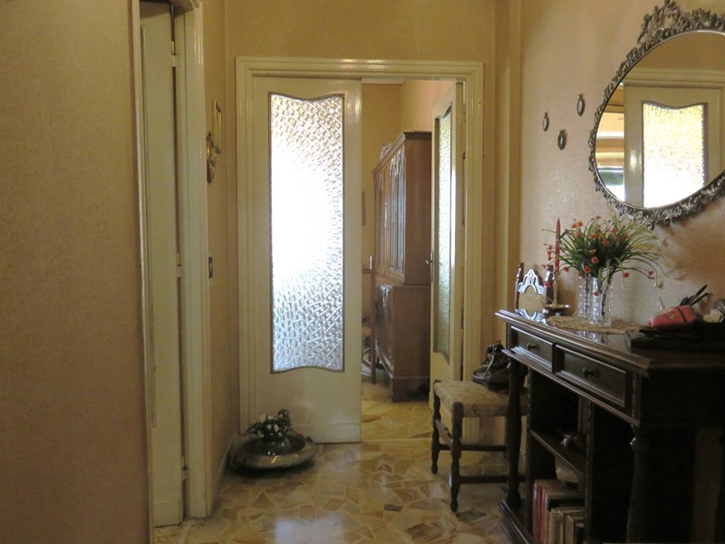 Trilocale in Vendita a Roma, 230'000&euro;, 90 m²