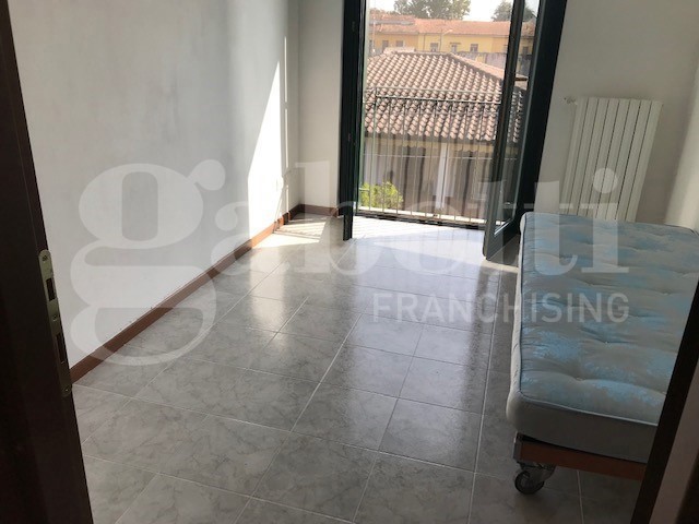 Trilocale in Vendita a Boffalora d'Adda, 113'000&euro;, 72 m², arredato