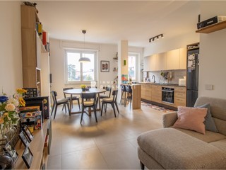 Bilocale in Vendita a Lecco, 200'000&euro;, 69 m²
