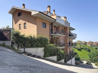 Bilocale in Vendita a Monterotondo, 145'000&euro;, 51 m²