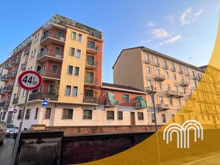 Appartamento in Vendita a Torino, 400'000&euro;, 330 m²