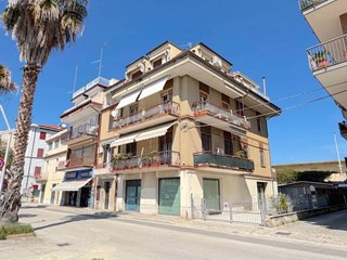 Appartamento in Vendita a San Benedetto del Tronto, 410'000&euro;, 128 m²