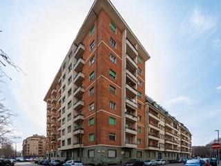 Quadrilocale in Vendita a Torino, 165'000&euro;, 99 m²