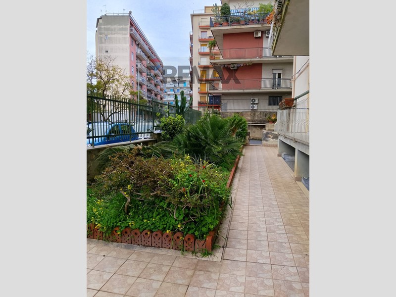 Appartamento in Vendita a Catania, 200'000&euro;, 135 m²