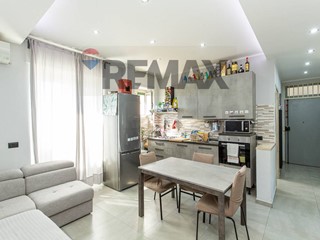 Trilocale in Vendita a Catania, 89'000&euro;, 80 m²