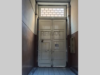 Appartamento in Vendita a Catania, 100'000&euro;, 125 m²