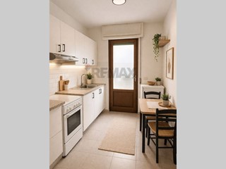 Appartamento in Vendita a Camaiore, 155'000&euro;, 69 m²