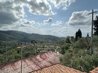 Appartamento in Vendita a Massarosa, 750'000&euro;, 700 m²