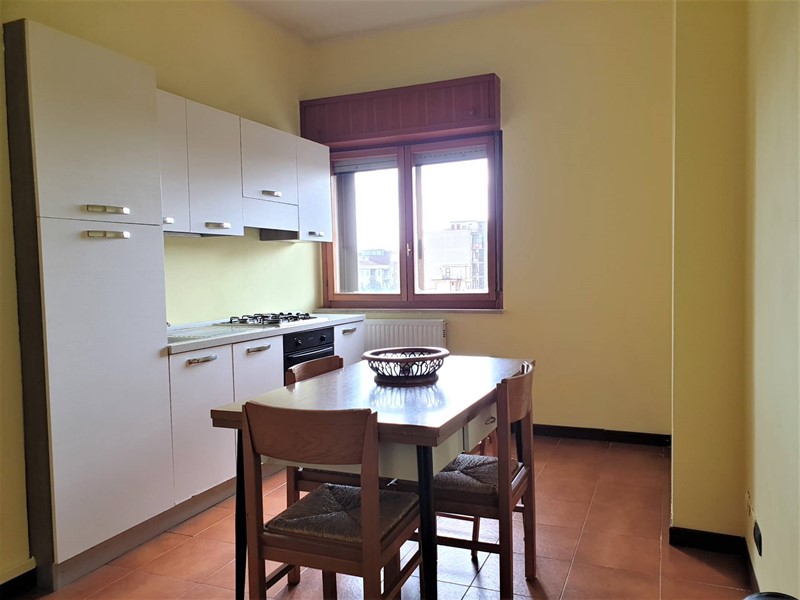 Trilocale in Affitto a Catanzaro, 2'200&euro;, 90 m²