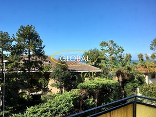 Quadrilocale in Affitto a Ancona, 950&euro;, 85 m²