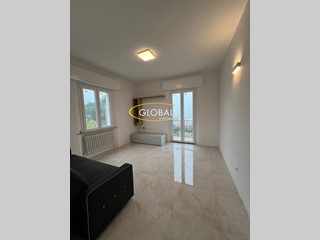 Quadrilocale in Affitto a Ancona, 1'100&euro;, 114 m²