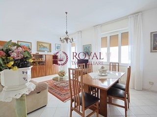 Appartamento in Affitto a Livorno, 850&euro;, 115 m²