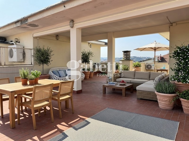 Quadrilocale in Vendita a Firenze, 390'000&euro;, 100 m²