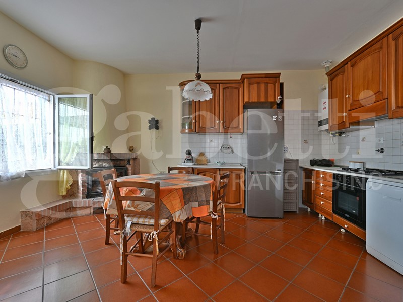 Trilocale in Vendita a Sanremo, 270'000&euro;, 80 m²
