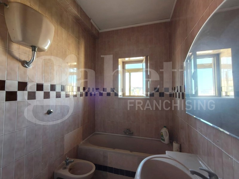 Trilocale in Vendita a Portici, 310'000&euro;, 94 m²