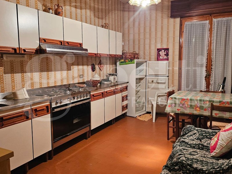 Appartamento in Vendita a Scalea, 149'000&euro;, 140 m², arredato
