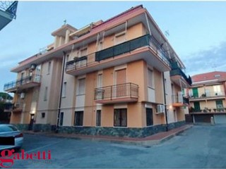 Trilocale in Vendita a Loano, 135'750&euro;, 65 m²