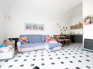 Appartamento in Vendita a Genova, zona Cornigliano, 53'000&euro;, 84 m²