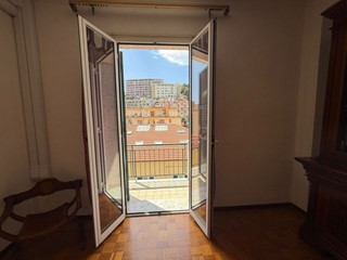 Quadrilocale in Vendita a Sanremo, zona Centro, 145'000&euro;, 95 m²