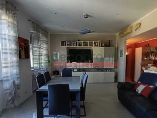 Quadrilocale in Vendita a Livorno, zona Porta a Mare, 175'000&euro;, 85 m²