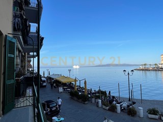 Quadrilocale in Vendita a Monte Argentario, zona Porto Santo Stefano, 349'000&euro;, 71 m²