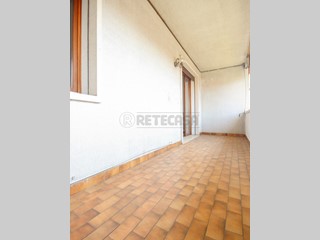 Appartamento in Vendita a Torri di Quartesolo, 149'000&euro;, 130 m², con Box
