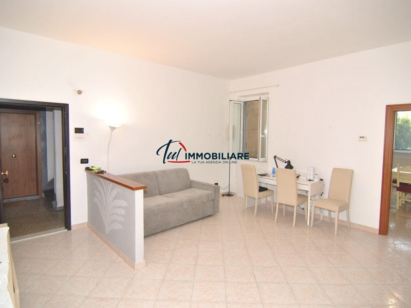 Trilocale in Vendita a Livorno, zona Centro cittÃ, 125'000&euro;, 68 m²