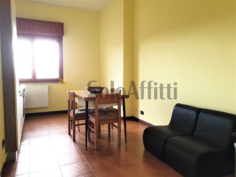 Trilocale in Affitto a Catanzaro, zona Lido Corso, 2'200&euro;, 90 m², arredato