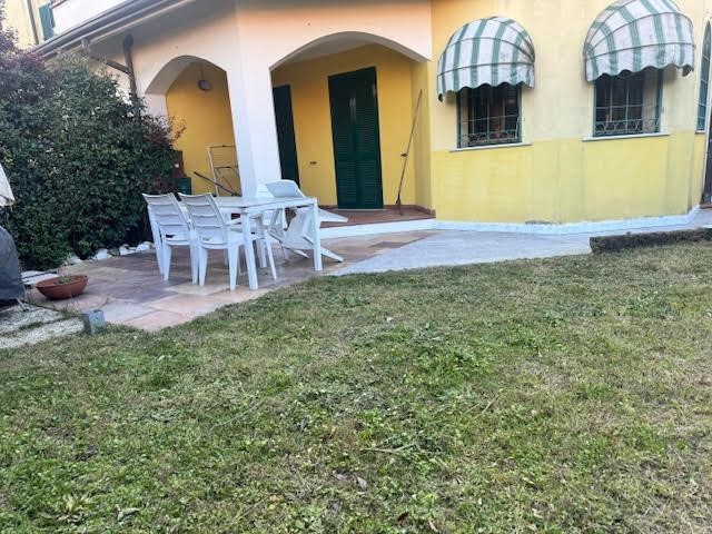 Quadrilocale in Vendita a Luni, zona Dogana, 295'000&euro;, 100 m², con Box