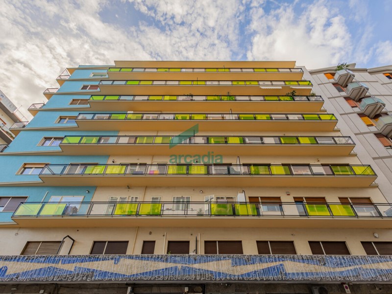 Bilocale in Affitto a Bari, zona Madonnella, 1'200&euro;, 65 m², arredato