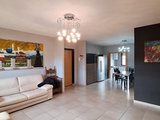 Appartamento in Vendita a Rapolano Terme, 235'000&euro;, 130 m², con Box