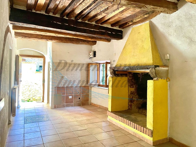 Quadrilocale in Vendita a Montescudaio, 98'000&euro;, 75 m²