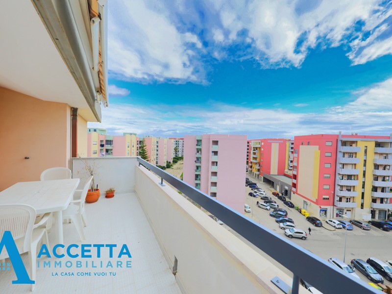 Trilocale in Vendita a Taranto, zona Lama, 148'000&euro;, 110 m²