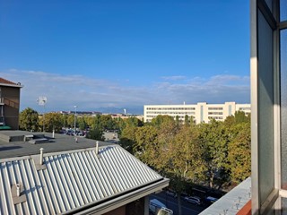 Trilocale in Vendita a Torino, zona Mirafiori, 128'000&euro;, 78 m²