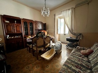 Trilocale in Vendita a Misterbianco, zona Centro, 66'000&euro;, 85 m²
