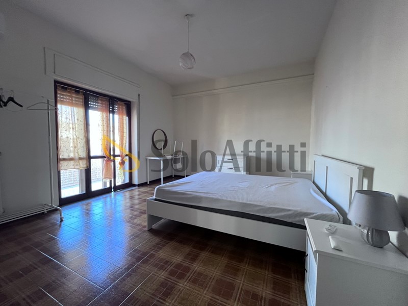 Quadrilocale in Affitto a Catanzaro, zona Lido Corso, 2'000&euro;, 100 m², arredato