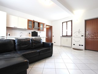 Bilocale in Vendita a Parabiago, 130'000&euro;, 60 m², arredato