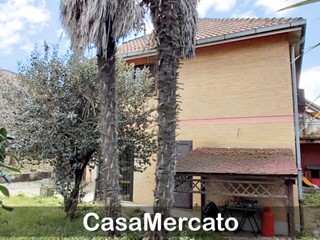 Appartamento in Vendita a Rocca di Papa, 360'000&euro;, 184 m²