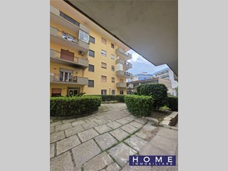 Trilocale in Vendita a Mondragone, 65'000&euro;, 80 m²