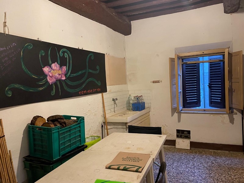 Trilocale in Vendita a Palaia, 48'000&euro;, 65 m²