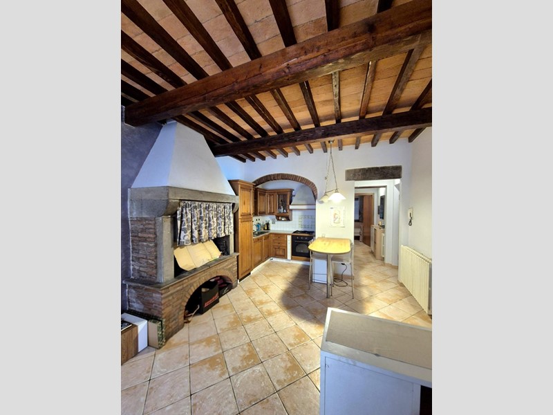 Trilocale in Vendita a Santa Croce sull'Arno, 90'000&euro;, 72 m², arredato