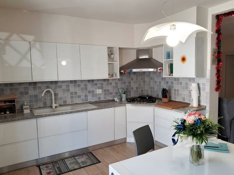 Appartamento in Vendita a San Miniato, zona Ponte a Egola, 360'000&euro;, 148 m², arredato