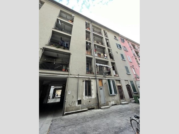 Quadrilocale in Vendita a Milano, 120'000&euro;, 90 m²