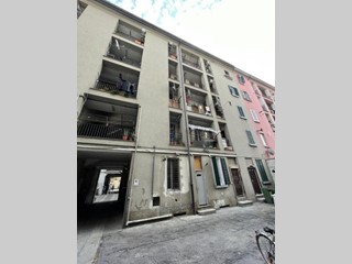 Quadrilocale in Vendita a Milano, 120'000&euro;, 90 m²