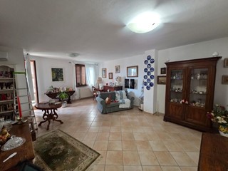 Quadrilocale in Vendita a Rosignano Marittimo, zona Vada, 220'000&euro;, 80 m², con Box